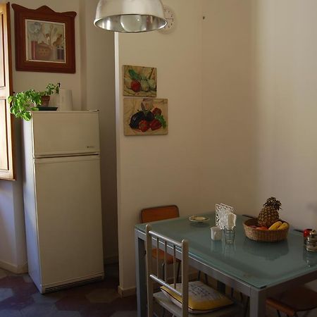 Su Al Celio - Colosseo Bed and Breakfast Roma Esterno foto